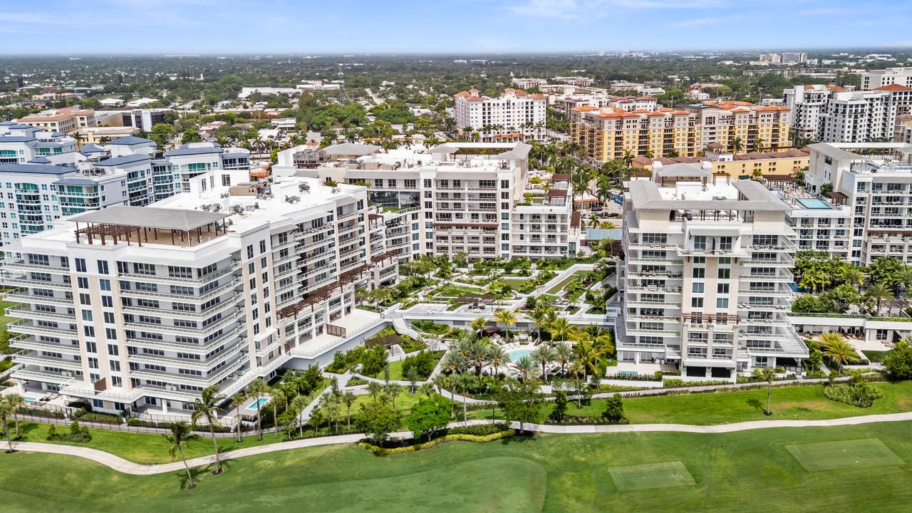 220 Mizner Boulevard - Photo 1