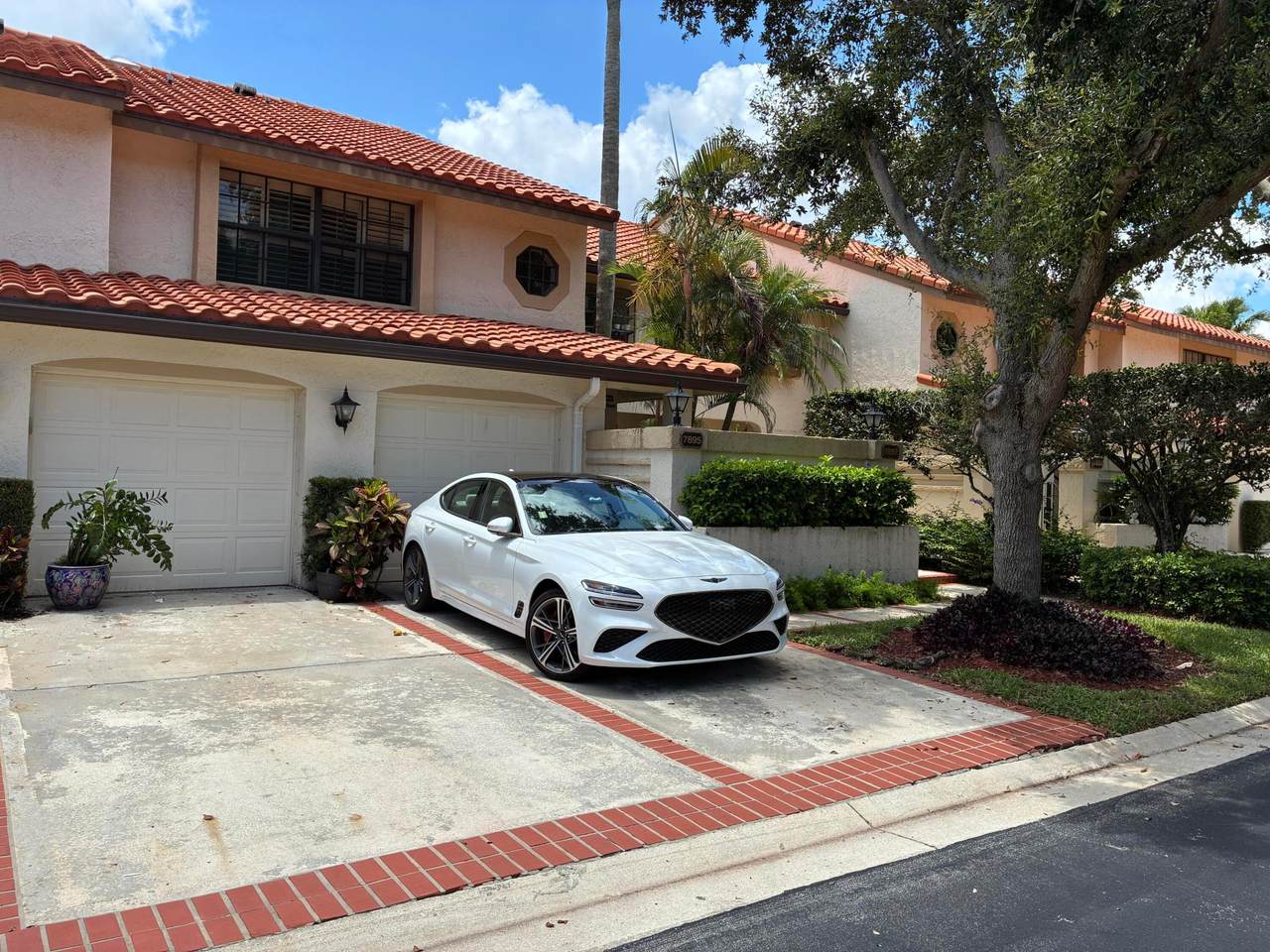 7895 La Mirada Drive - Photo 1