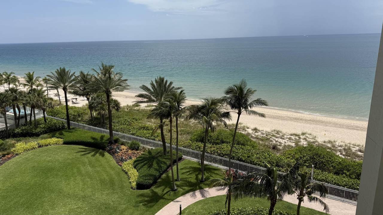 https://bt-photos.global.ssl.fastly.net/beaches/1280_boomver_1_B26034523-2.jpg