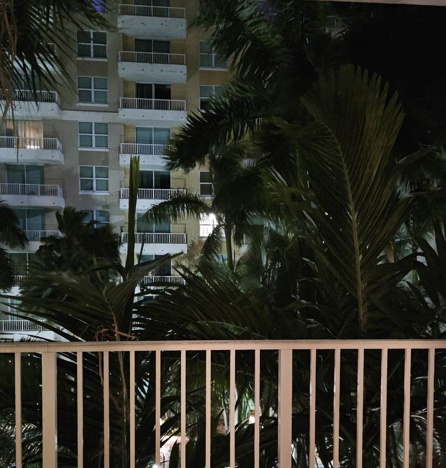 https://bt-photos.global.ssl.fastly.net/beaches/orig_boomver_1_B26035269-2.jpg