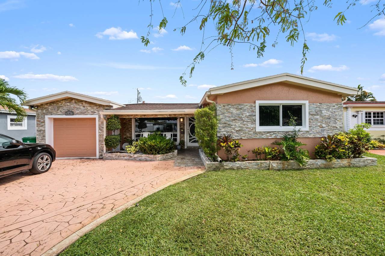 7649 Kismet Street - Photo 1