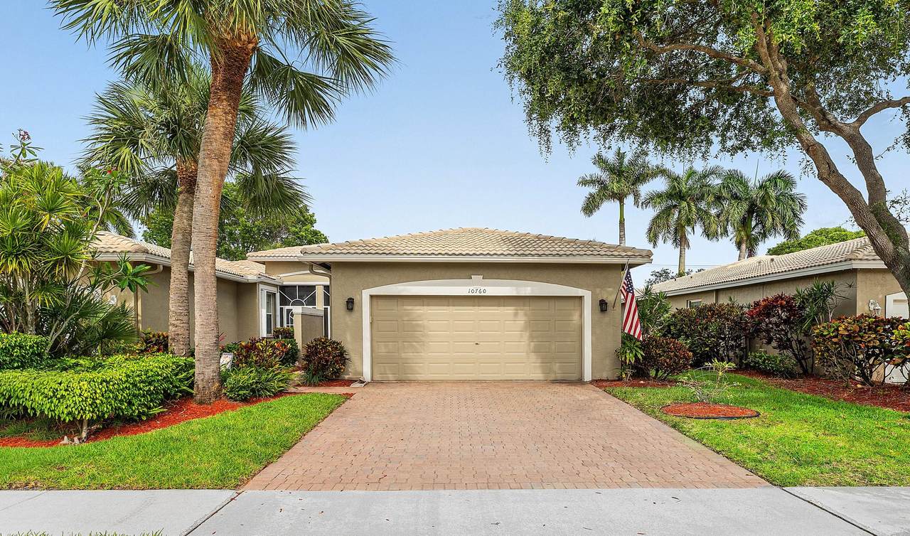 10760 Royal Caribbean Circle - Photo 1