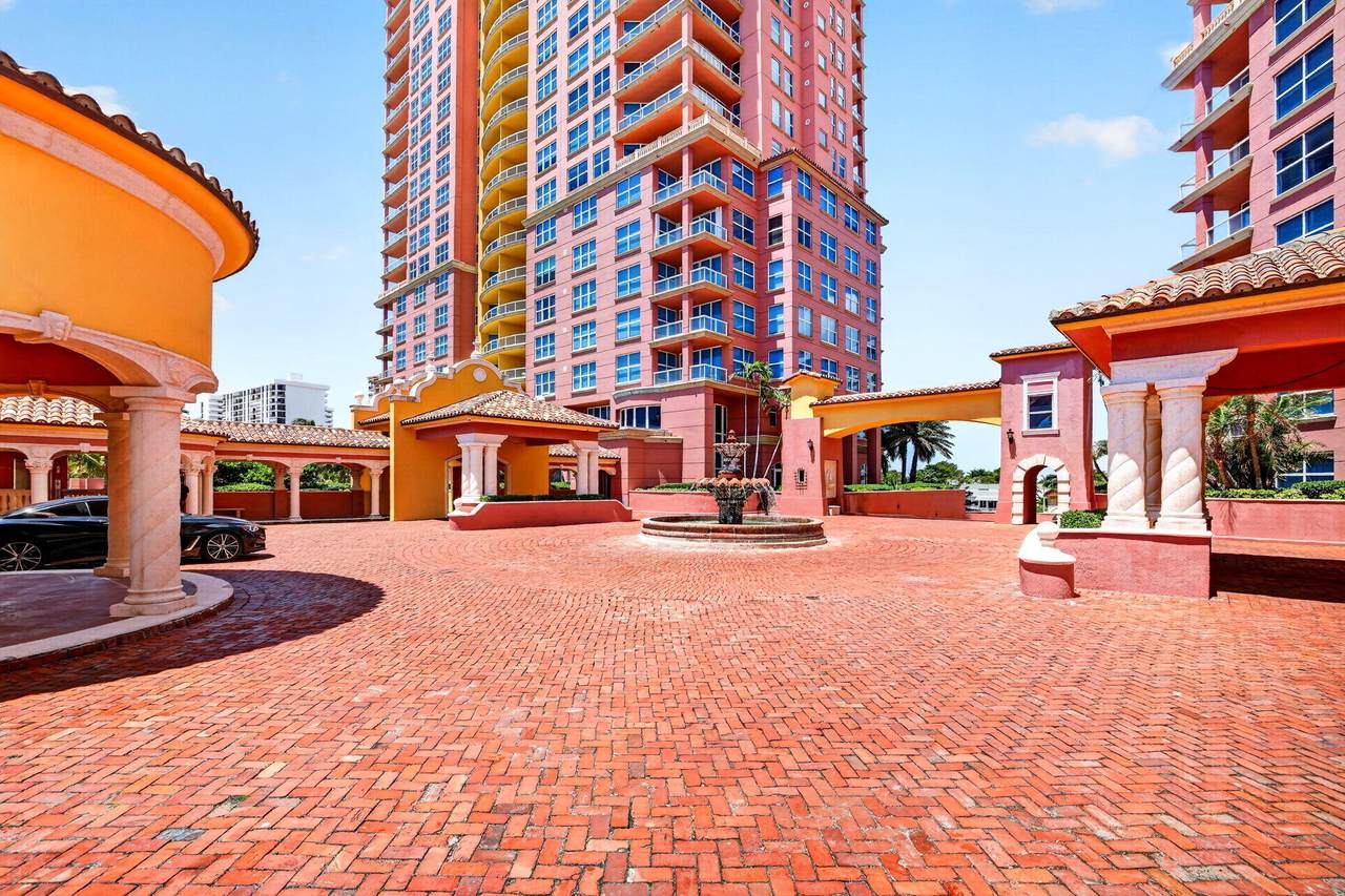 https://bt-photos.global.ssl.fastly.net/beaches/orig_boomver_1_B26036939-2.jpg