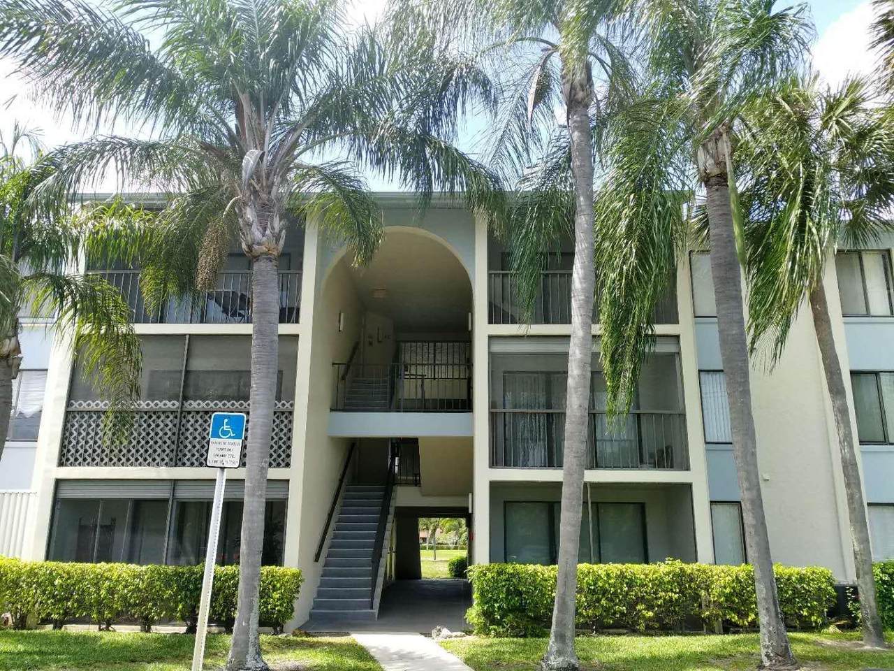 1113 Green Pine Boulevard - Photo 1