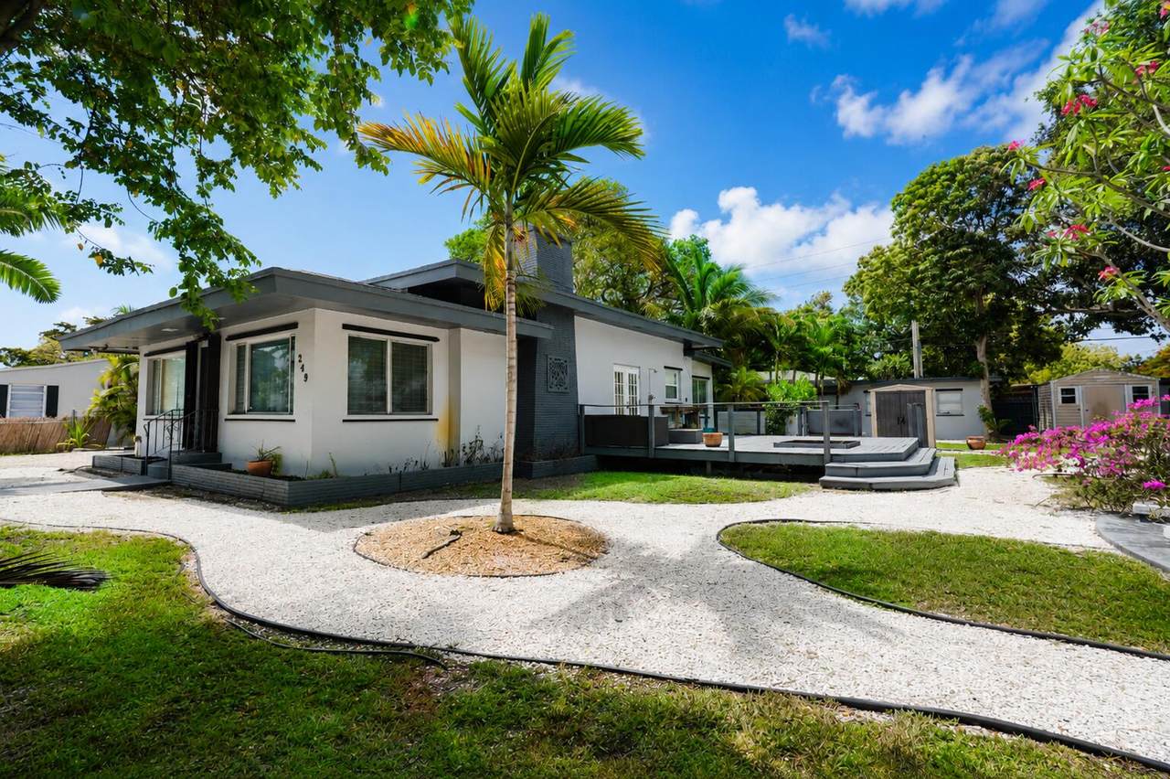 249 14th Street - Photo 1