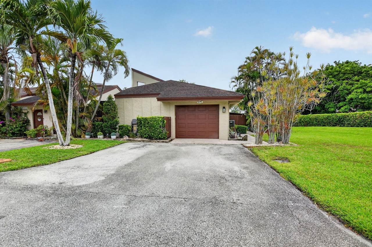 22718 Vistawood Way - Photo 1