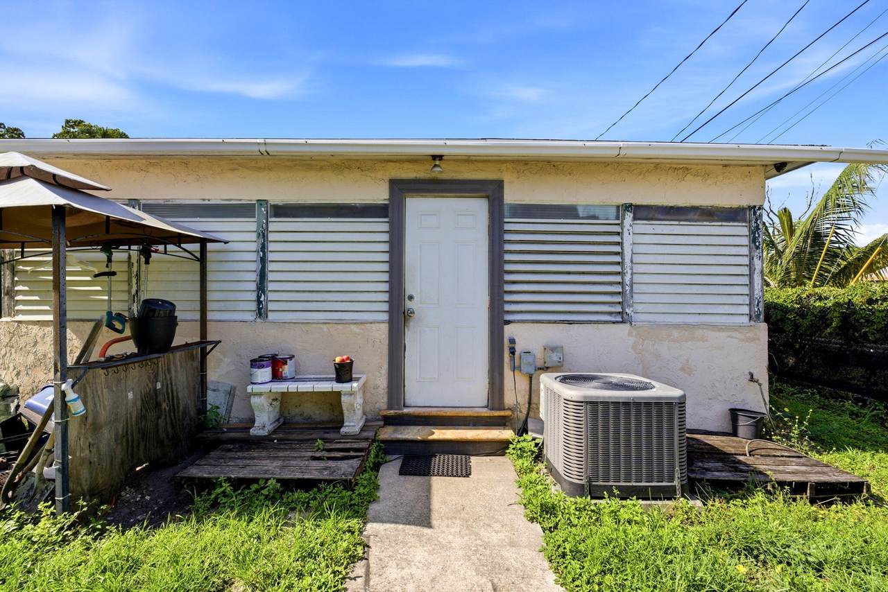 823 Doctor Martin Luther King Junior Boulevard - Photo 1