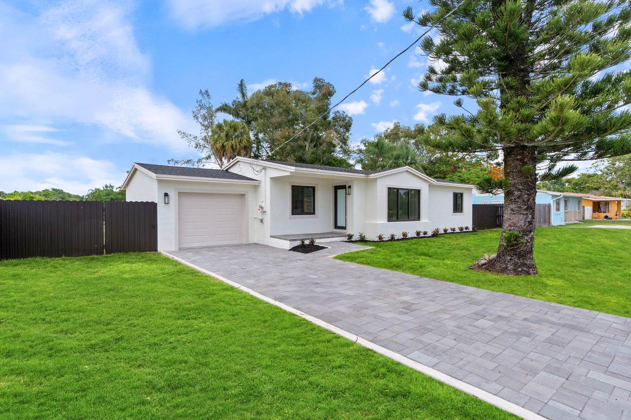 3185 Riddle Road - Photo 1