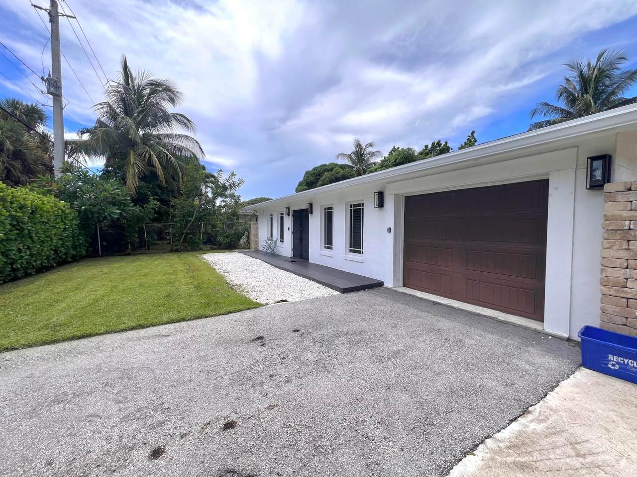 902 Swinton Avenue - Photo 1