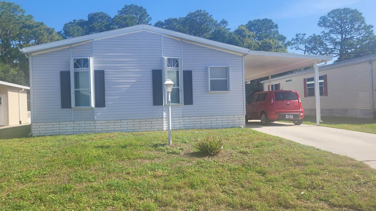 356 Tropical Isles Circle - Photo 1