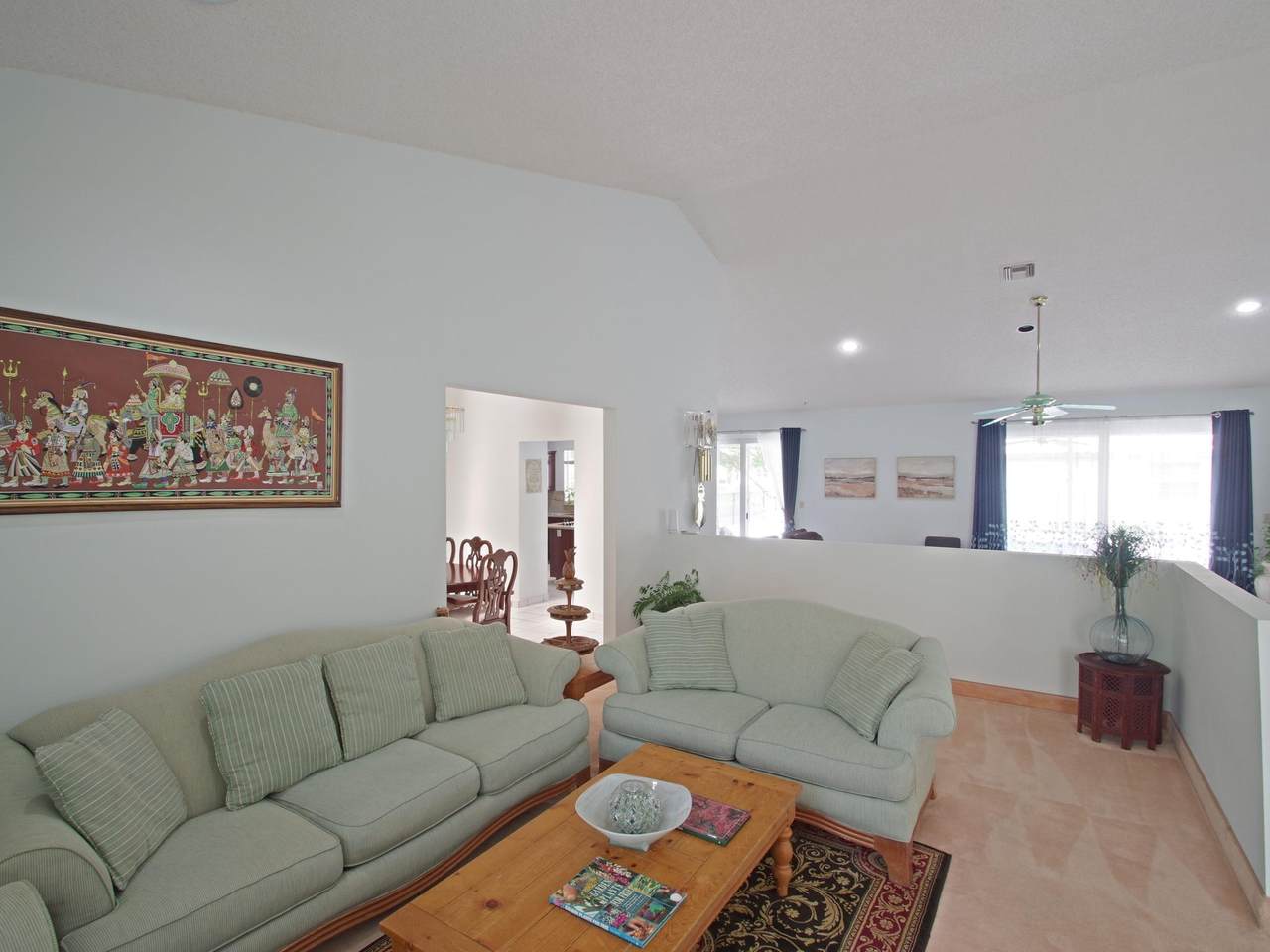 https://bt-photos.global.ssl.fastly.net/beaches/1280_boomver_1_B26043670-2.jpg