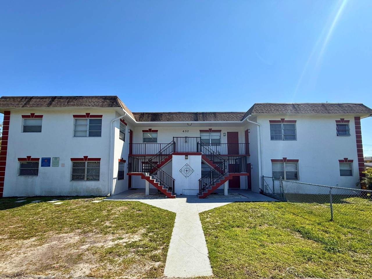 432 42nd Street - Photo 1