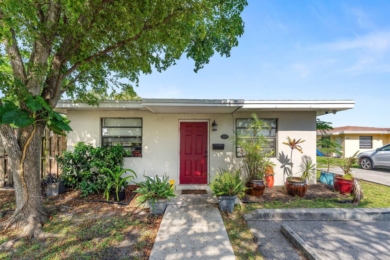1717 3rd Avenue - Photo 1