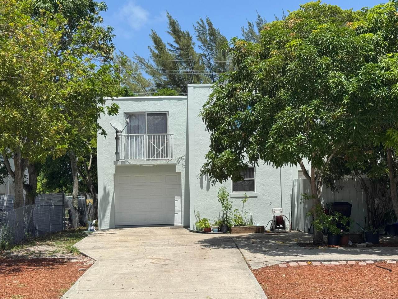 910 F Street - Photo 1