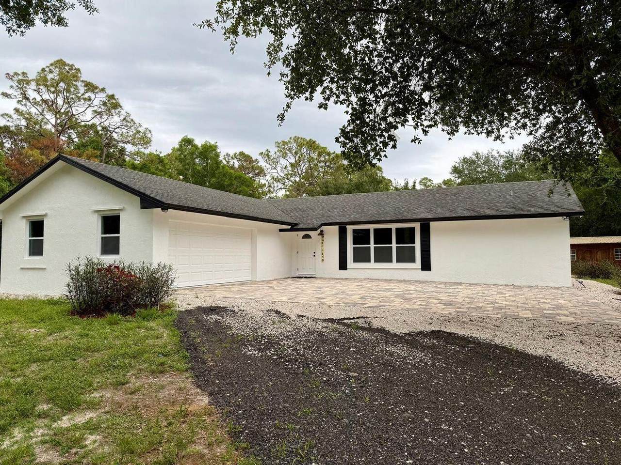 2812 F Road - Photo 1