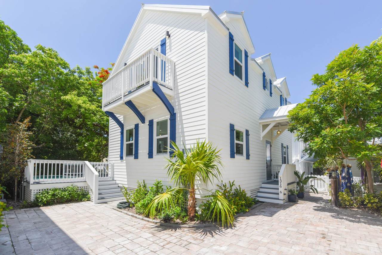 1316 Royal Street - Photo 1