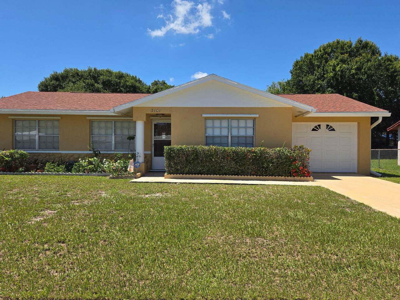 3101 Hibiscus Avenue - Photo 1