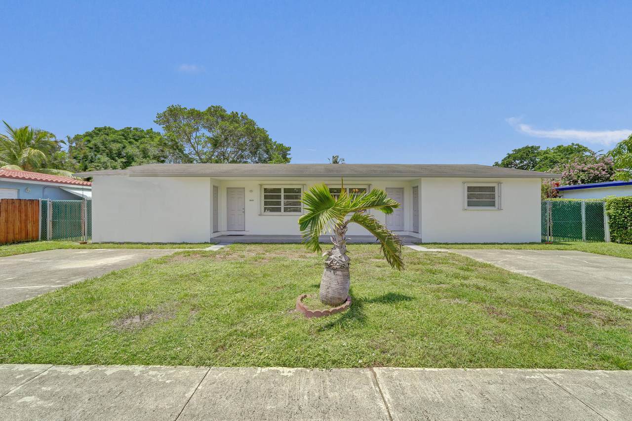 5830 Garfield Street - Photo 1