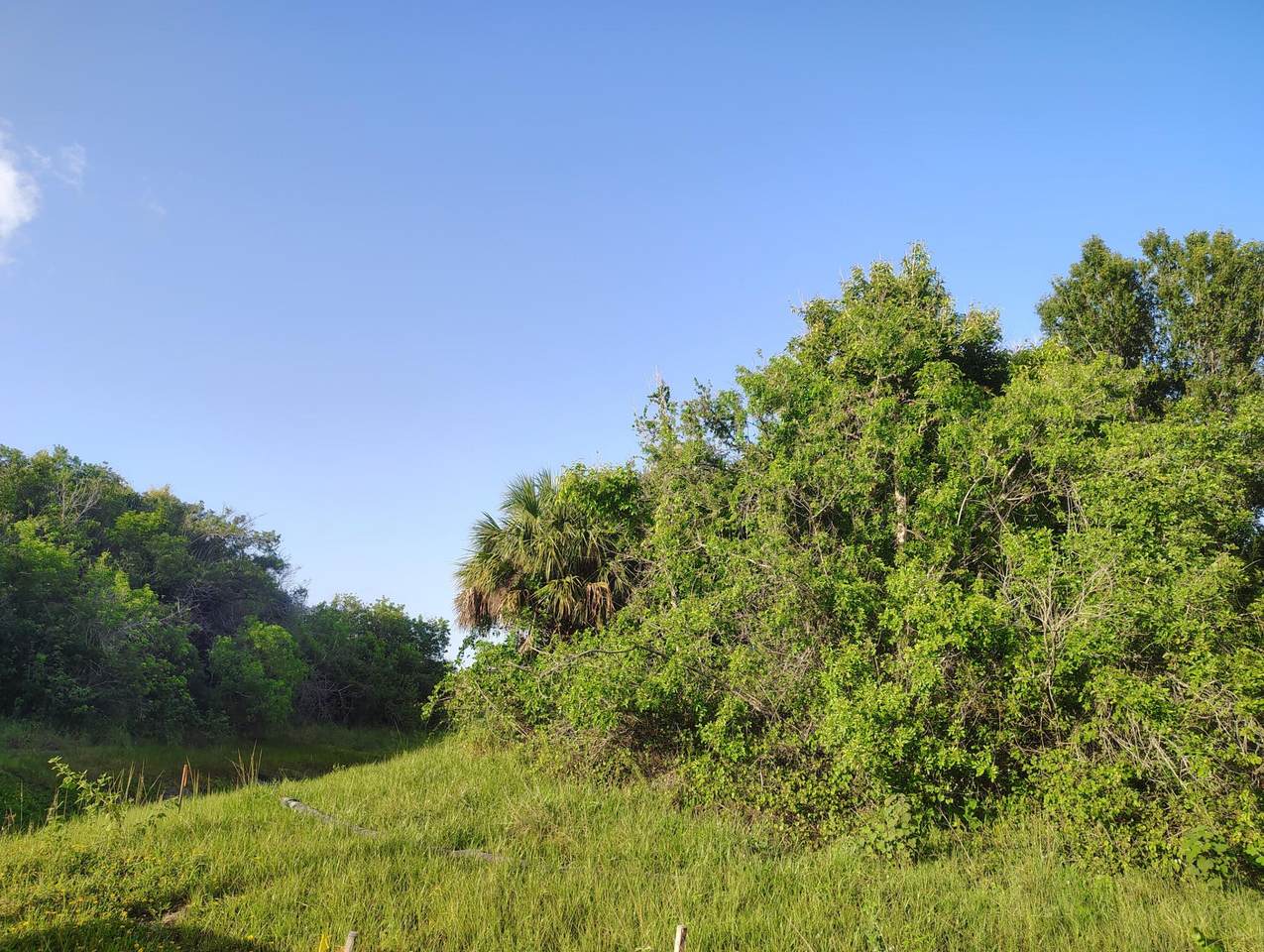 https://bt-photos.global.ssl.fastly.net/beaches/1280_boomver_1_B26046485-2.jpg