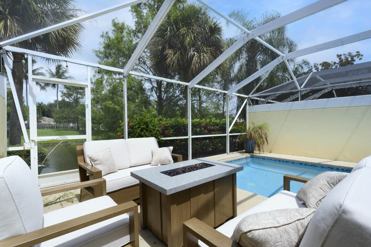 435 Capistrano Drive - Photo 1