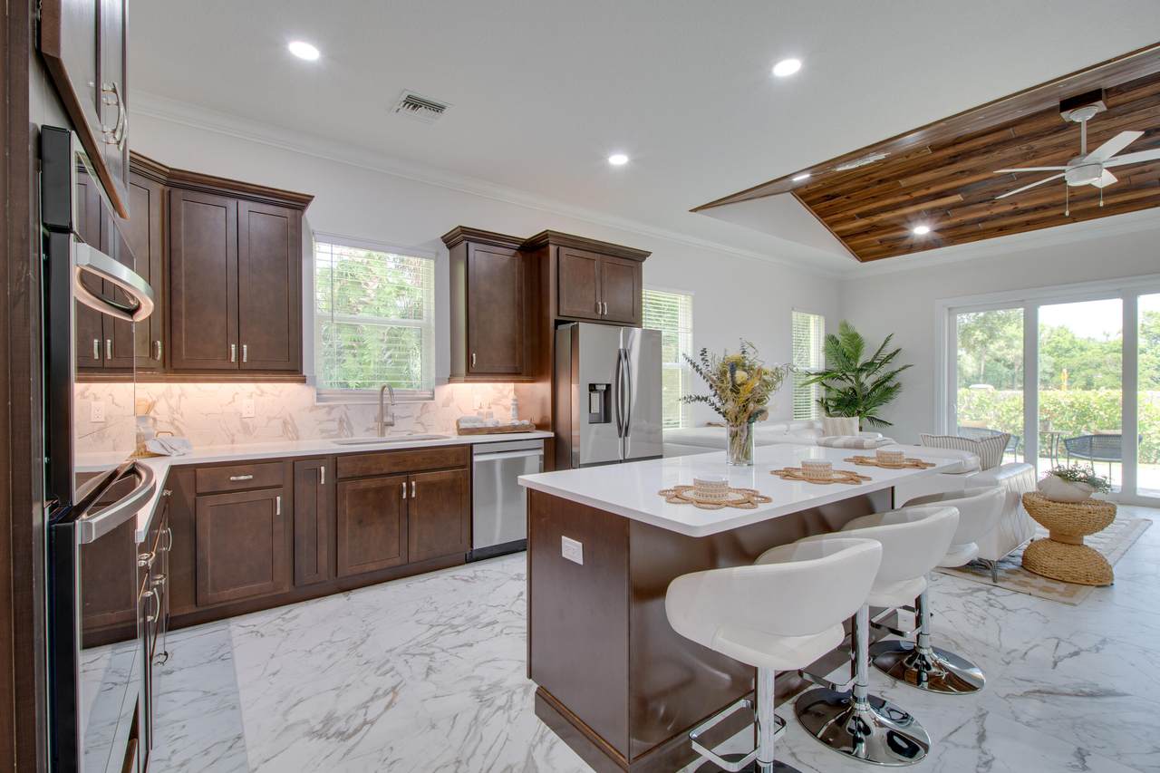 1805 Bridgepointe Circle - Photo 1