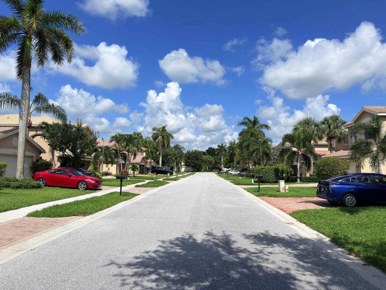https://bt-photos.global.ssl.fastly.net/beaches/1280_boomver_1_B26047834-2.jpg
