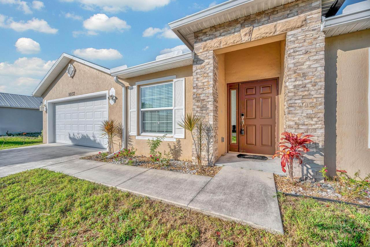 1037 Payne Avenue - Photo 1