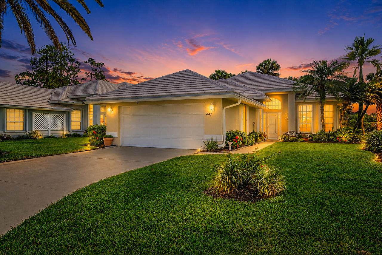 441 Fairway Landing - Photo 1