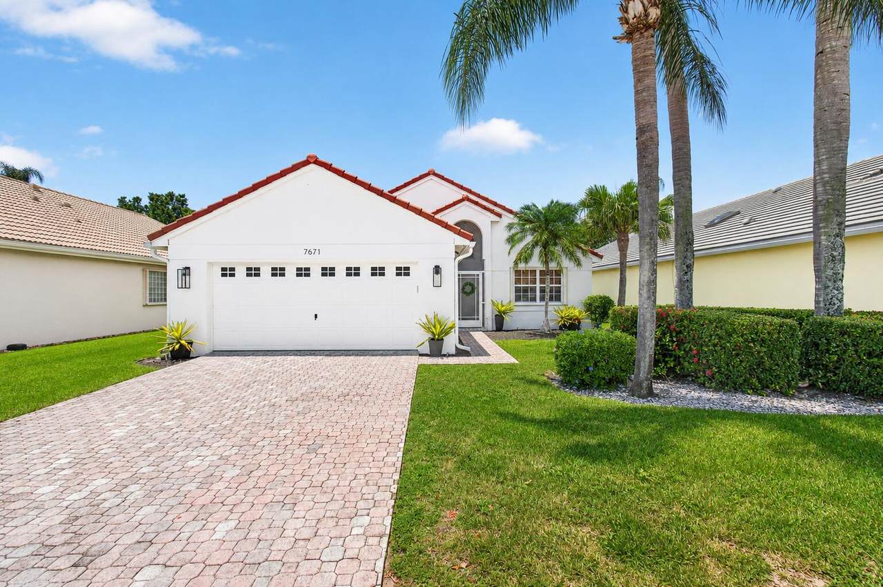 7671 Stirling Bridge Boulevard - Photo 1