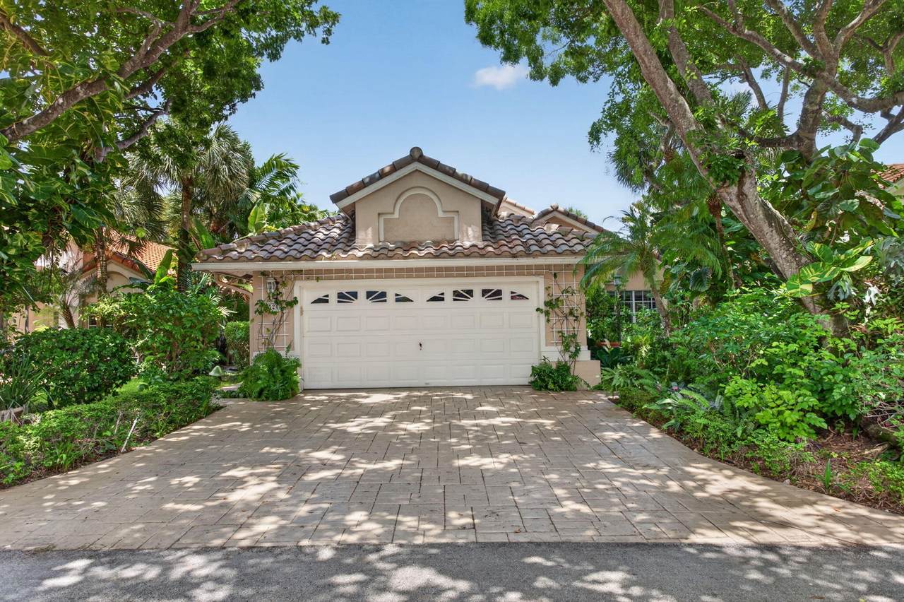 526 Misty Oaks Drive - Photo 1