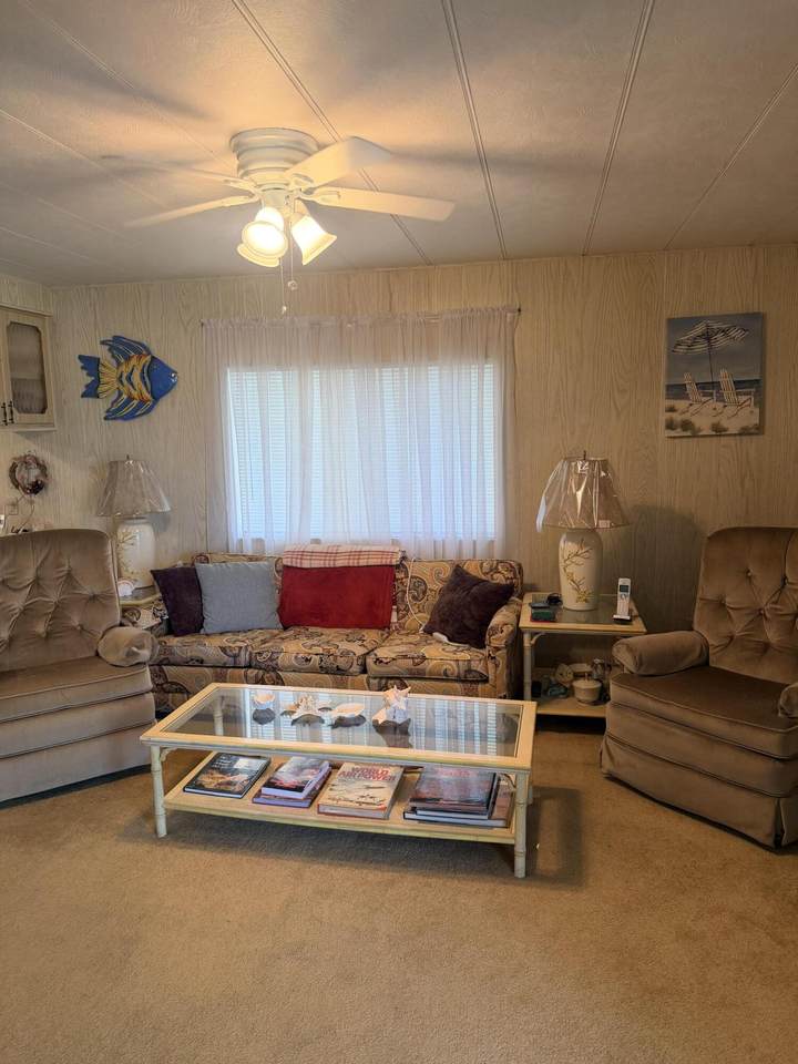 5603 Lagoon Drive - Photo 1