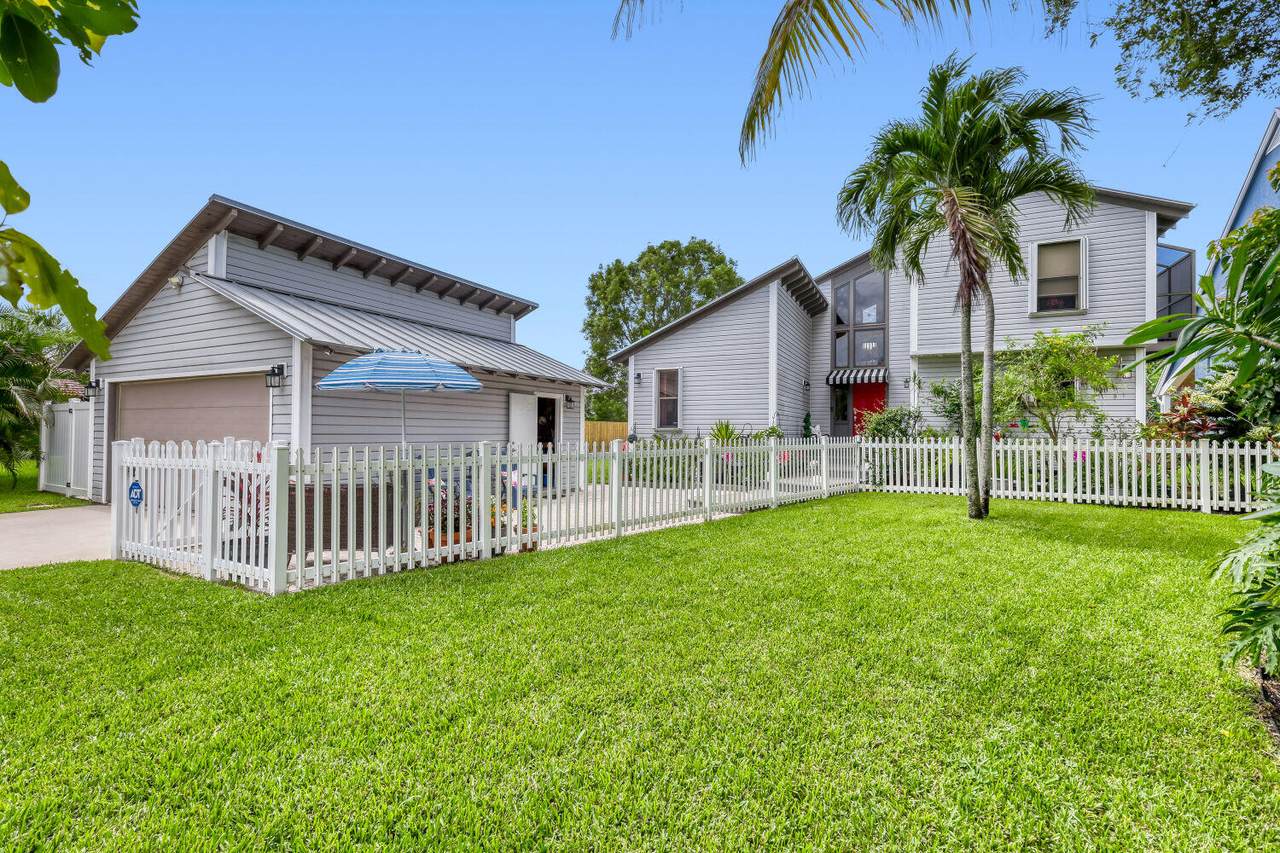 3918 Edgar Avenue - Photo 1