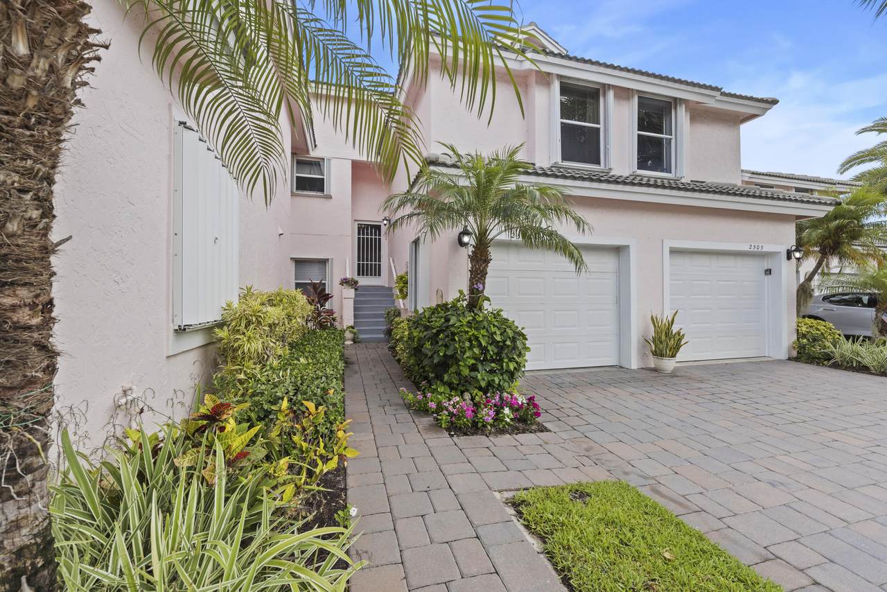 2506 Fairway Drive - Photo 1