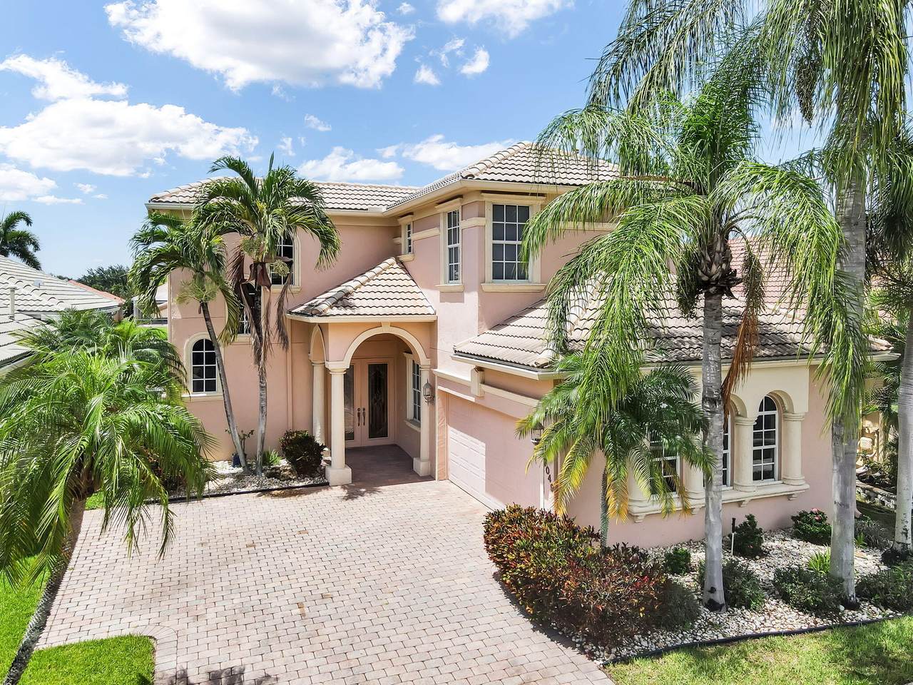 7049 Veneto Drive - Photo 1