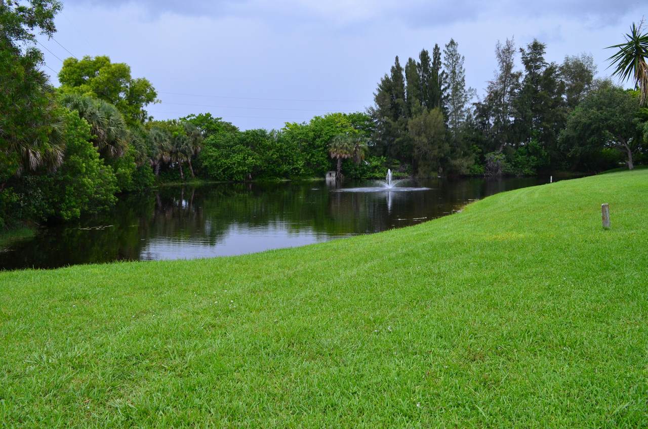 5392 Viburnum Circle - Photo 1
