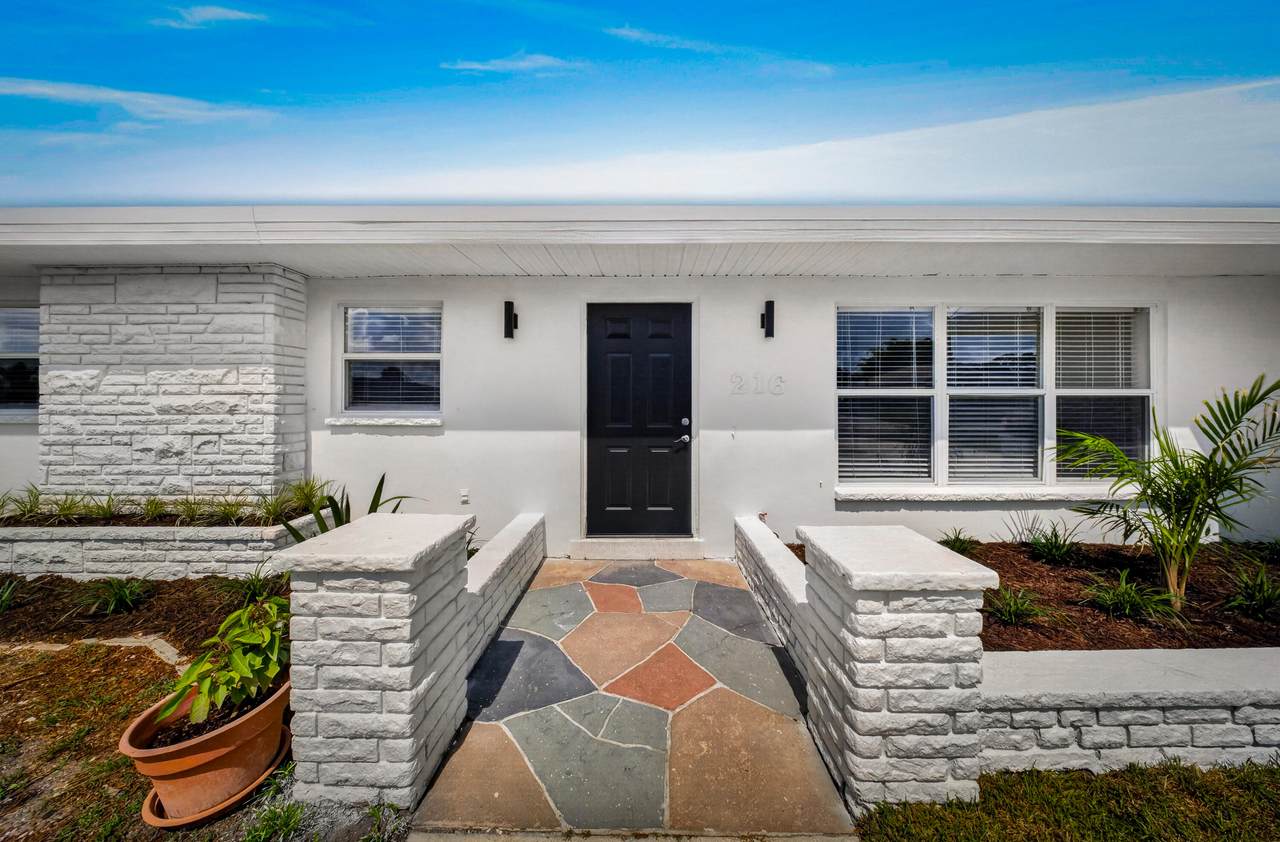 216 Arbor Avenue - Photo 1