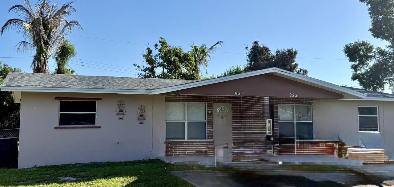 924 Skylark Drive - Photo 1