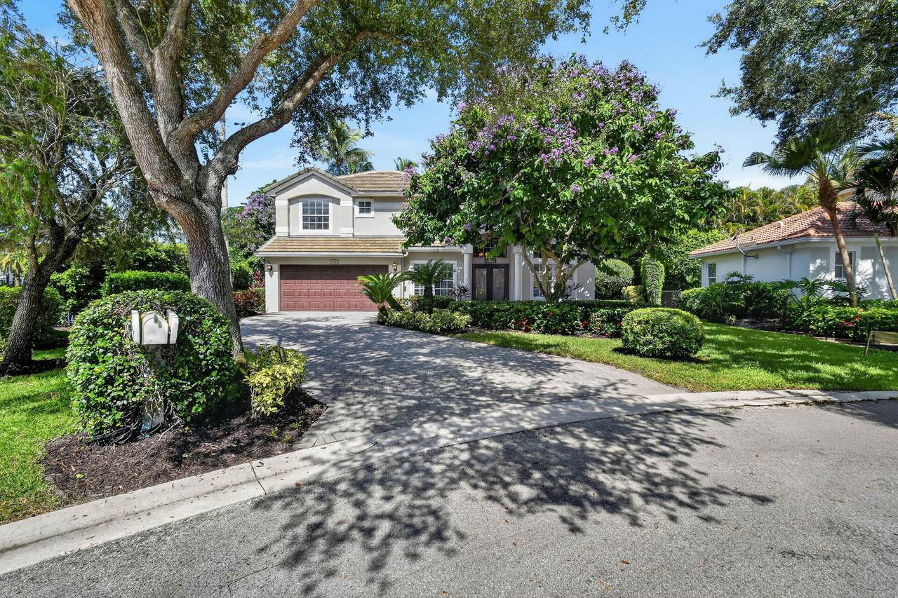 276 Swan Lane - Photo 1