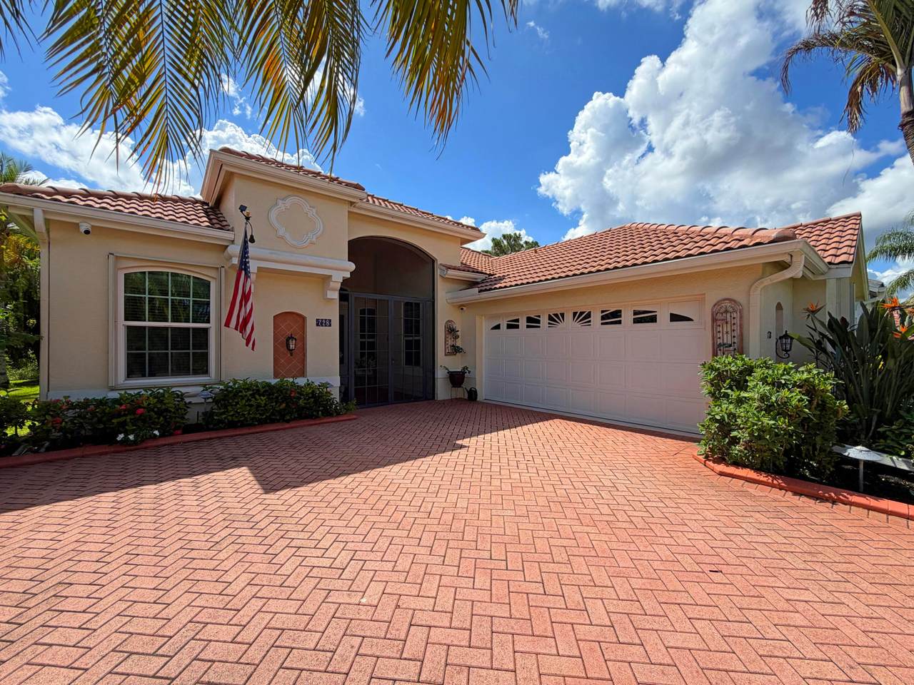 728 Lake Charles Circle - Photo 1