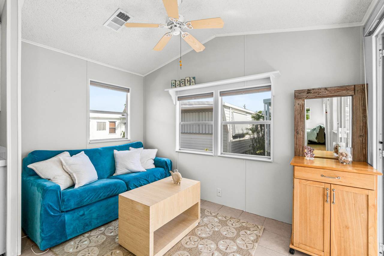 12 Hibiscus Drive - Photo 1