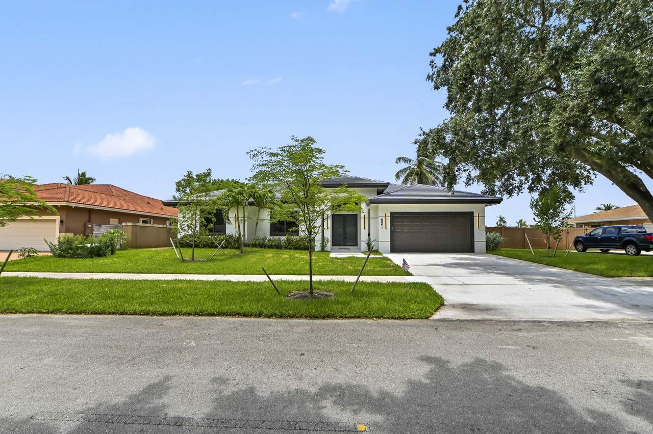 621 42nd Avenue - Photo 1