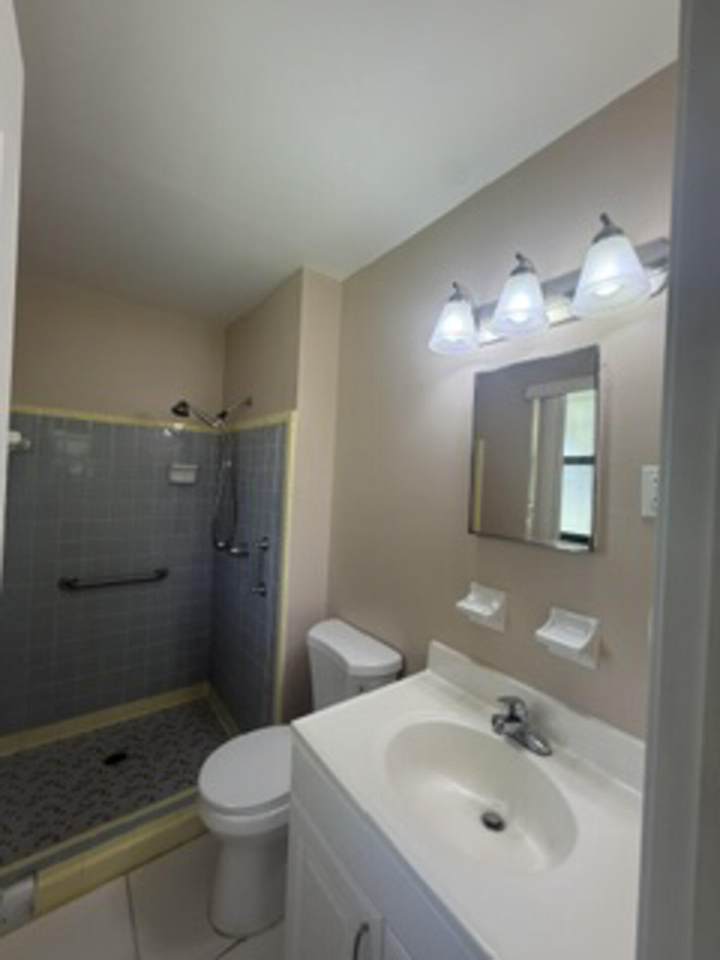 https://bt-photos.global.ssl.fastly.net/beaches/1280_boomver_1_B26049904-2.jpg