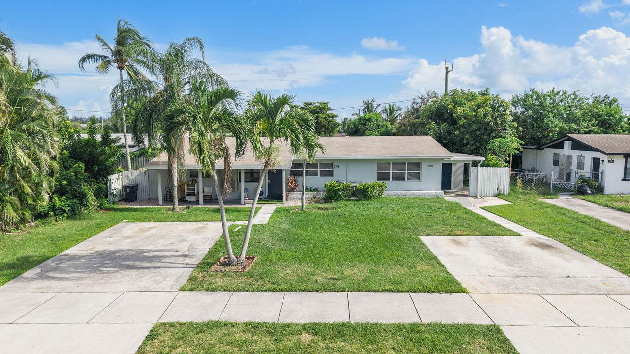 3194 Prince Drive - Photo 1