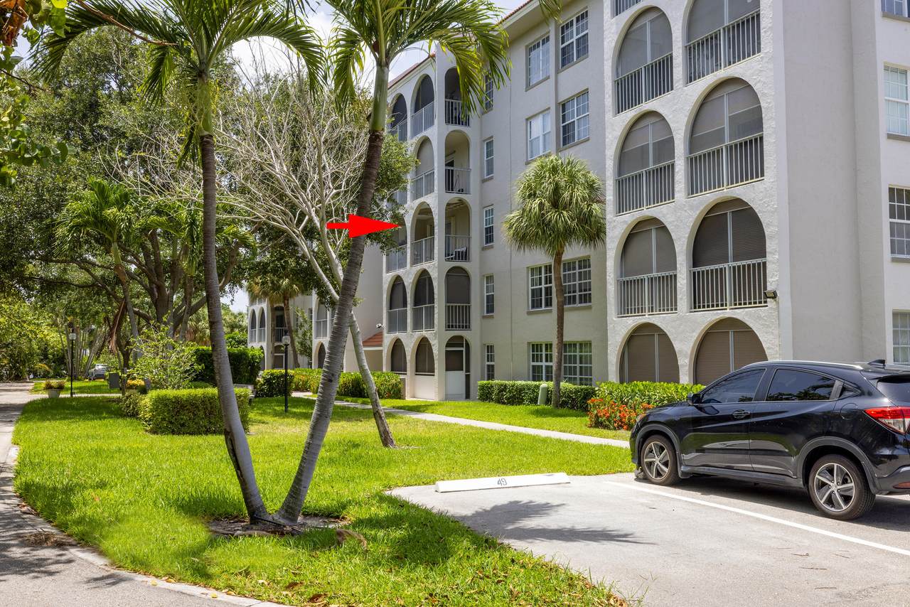 250 20th Street - Photo 1