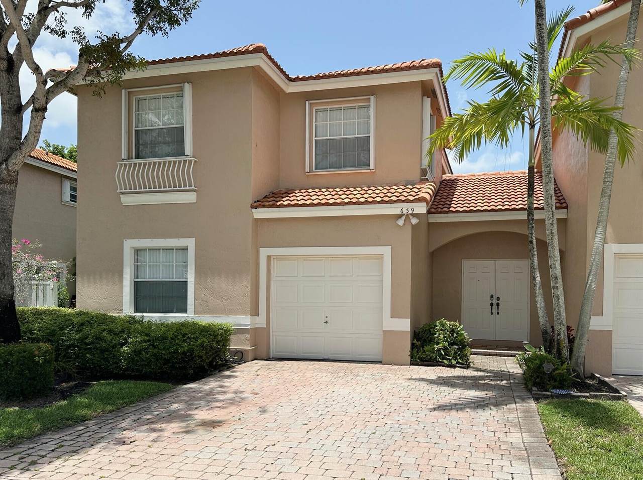 639 130th Way - Photo 1