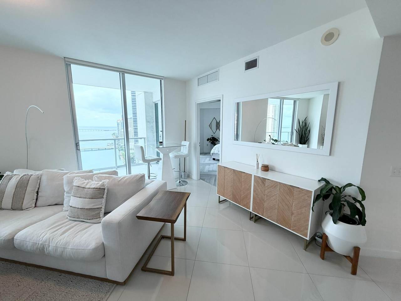 https://bt-photos.global.ssl.fastly.net/beaches/1280_boomver_1_B26052435-2.jpg