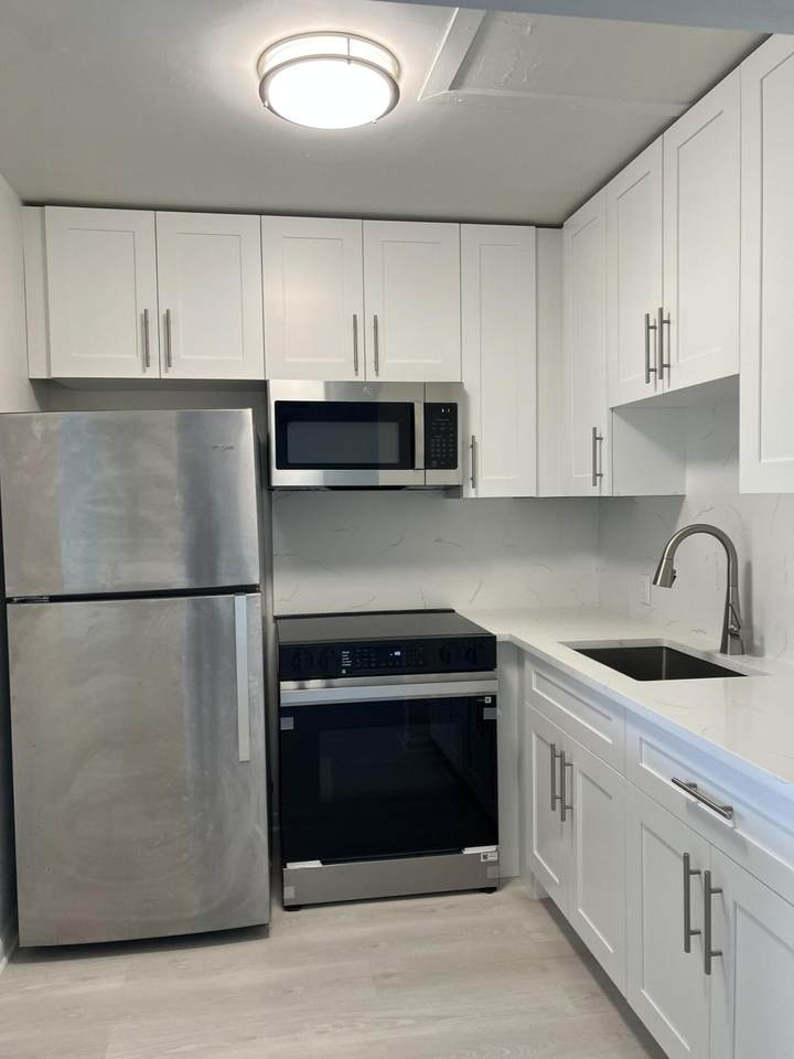 36 Mansfield A - Photo 1