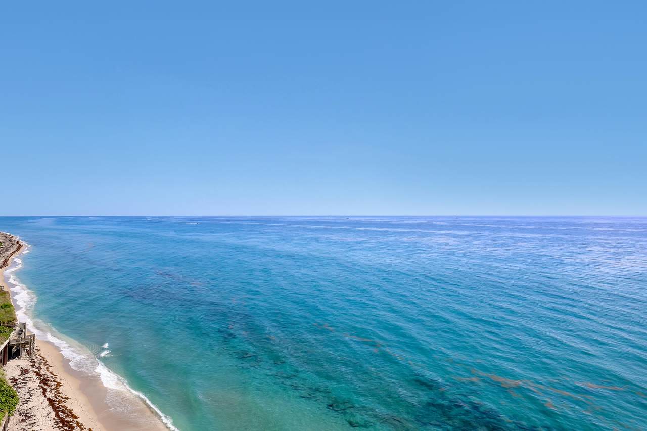 https://bt-photos.global.ssl.fastly.net/beaches/1280_boomver_1_B26053006-2.jpg