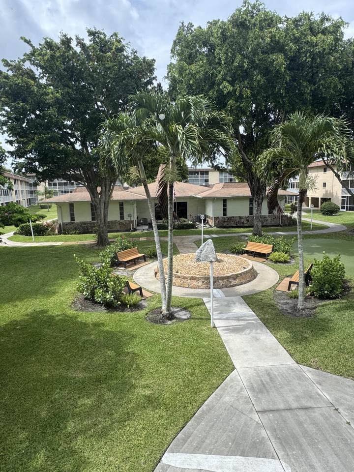 700 Village Green Court - Photo 1