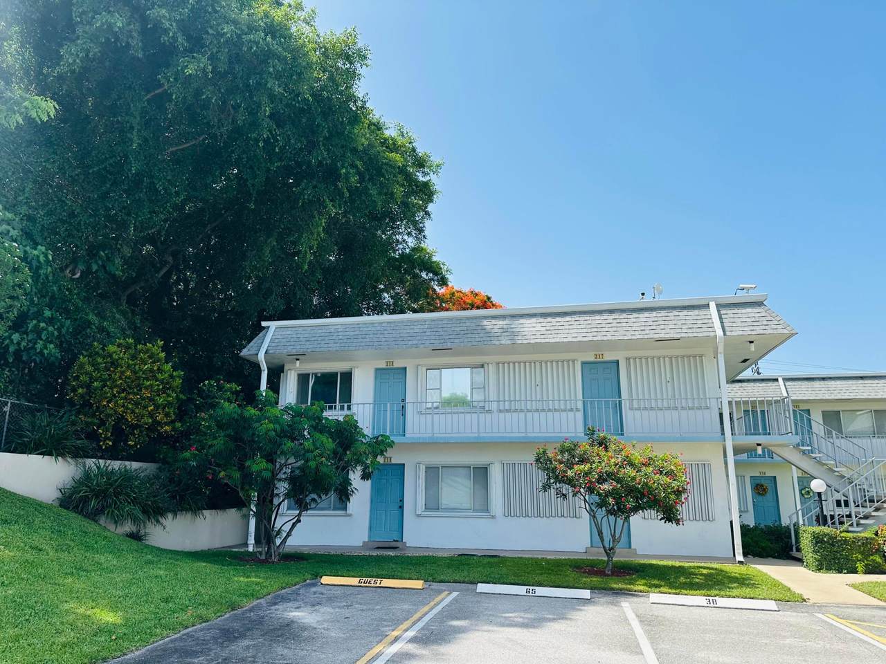 3402 Cynthia Lane - Photo 1